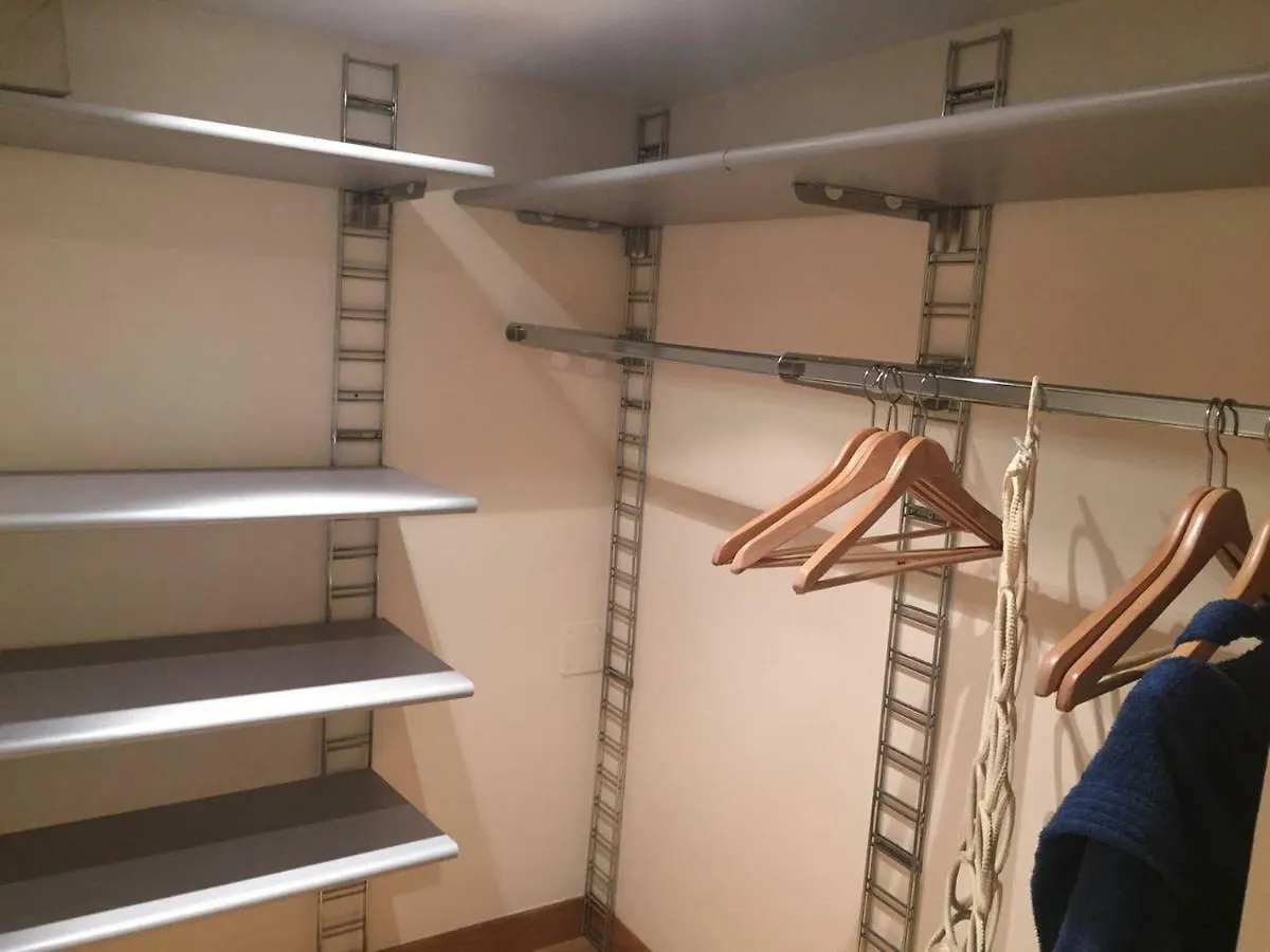 Apartment Appartamentino 116 Via Chiaia Neapel Italien